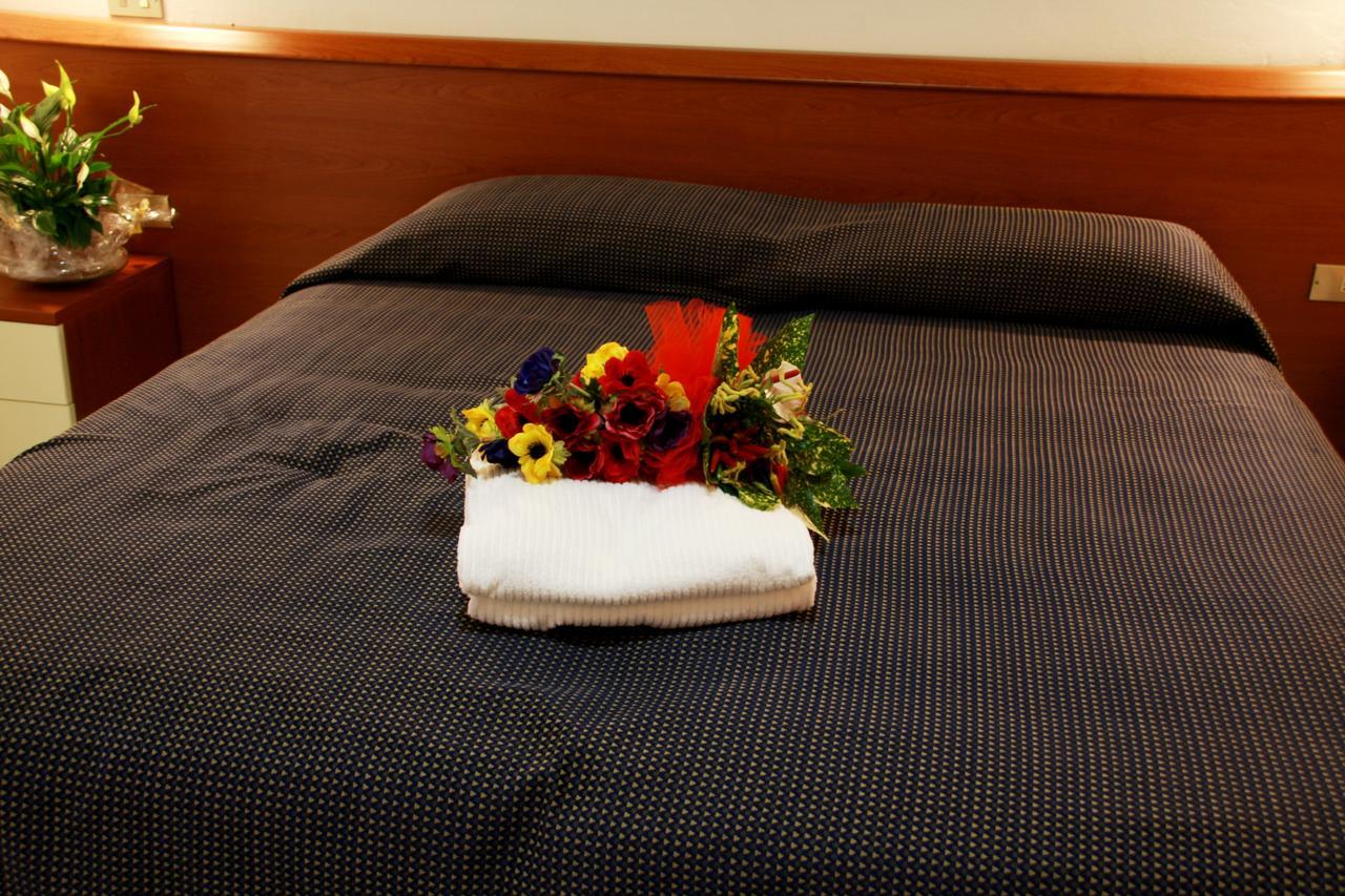 Hotel Excelsior Fano Room photo